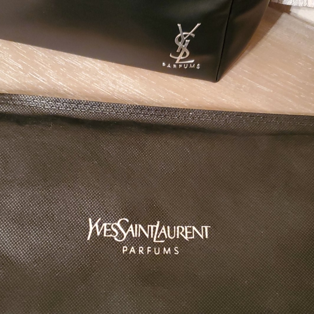 Yves Saint Laurent Black Leather Cosmetic Pouch with Silver Logo - Picture 7 of 9